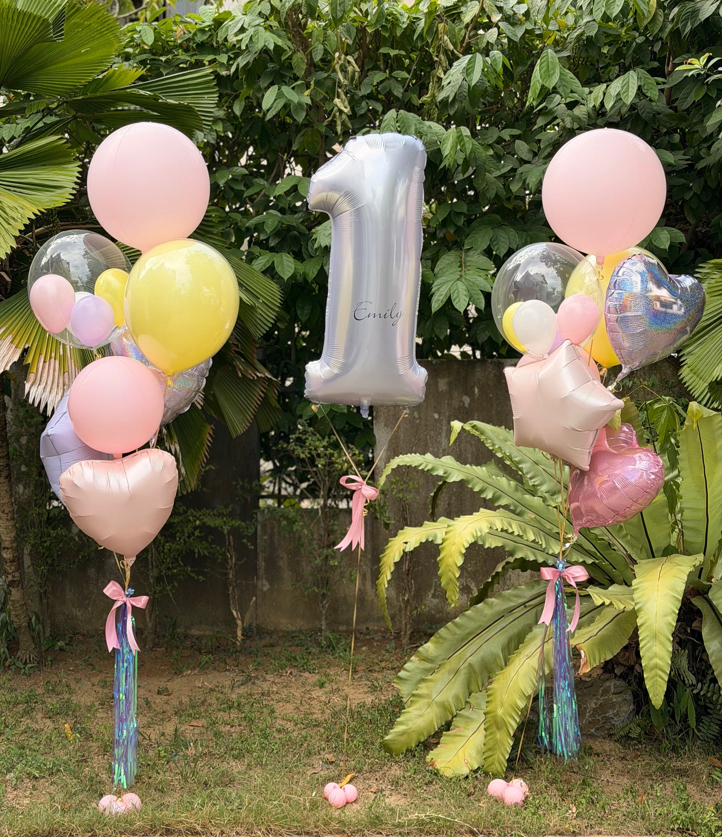 Soft Glow Balloon Bouquet Mix